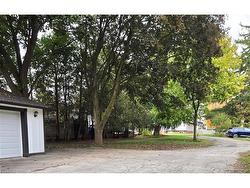 33 Islington Avenue  Guelph, ON N1E 1B2