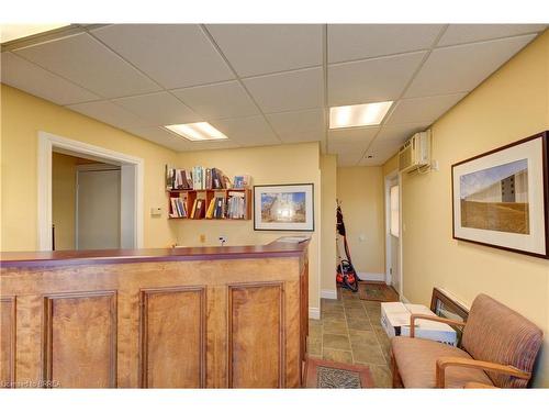 60-62 Colborne Street W, Brantford, ON 