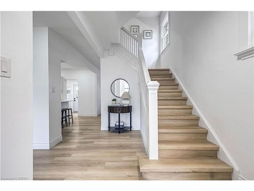15 Hawarden Avenue, Brantford, ON - Indoor Photo Showing Other Room