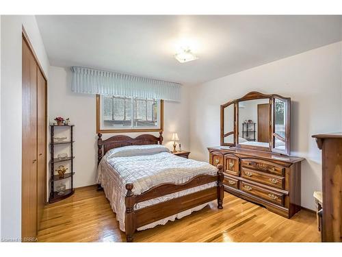 14 Burdock Boulevard, Brantford, ON - Indoor Photo Showing Bedroom