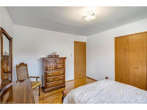 14 Burdock Boulevard, Brantford, ON - Indoor Photo Showing Bedroom