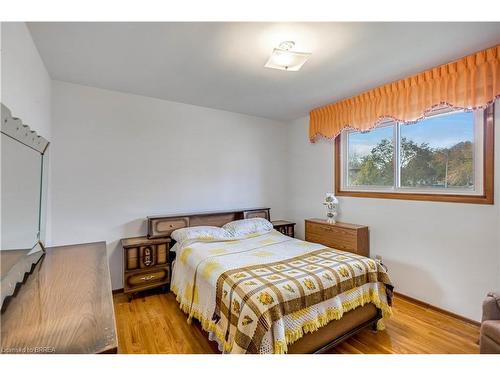 14 Burdock Boulevard, Brantford, ON - Indoor Photo Showing Bedroom