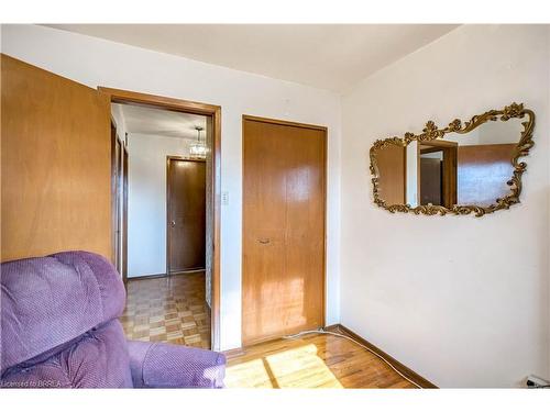 14 Burdock Boulevard, Brantford, ON - Indoor