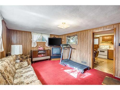 14 Burdock Boulevard, Brantford, ON - Indoor Photo Showing Gym Room