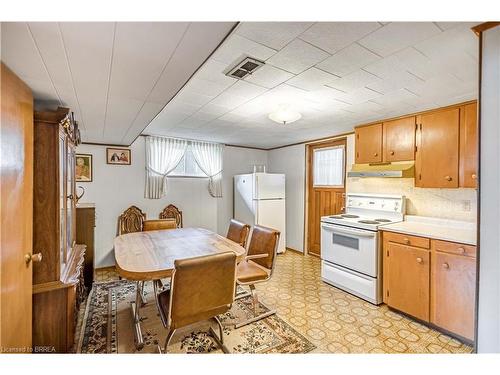 14 Burdock Boulevard, Brantford, ON - Indoor Photo Showing Kitchen