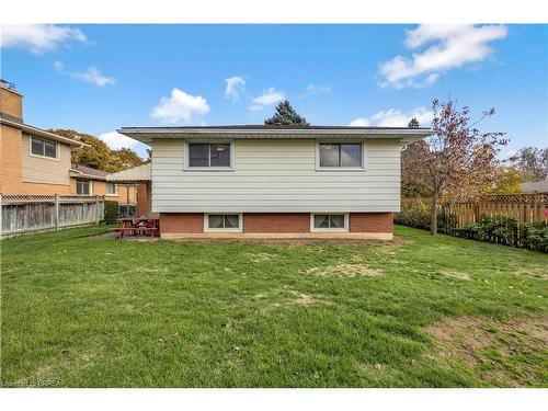 14 Burdock Boulevard, Brantford, ON - Outdoor