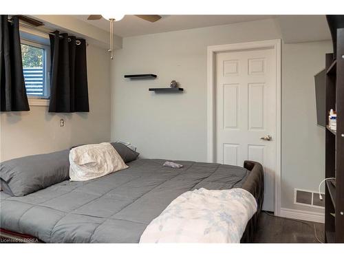 976 Mcdowell Road E, Simcoe, ON - Indoor Photo Showing Bedroom