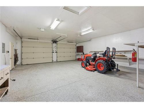 24 River Road, Brantford, ON - Indoor Photo Showing Garage