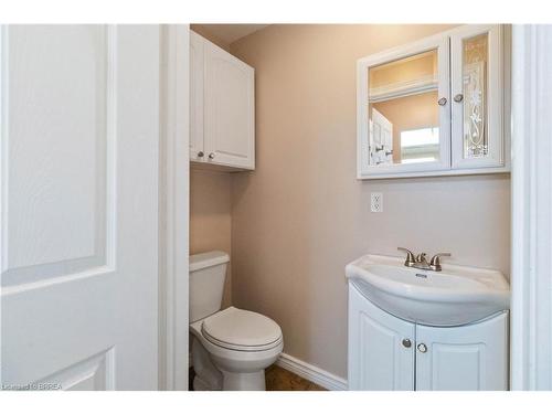 34 Sympatica Crescent, Brantford, ON - Indoor Photo Showing Bathroom