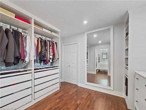 701 Upper Paradise Road, Hamilton, ON - Indoor With Storage