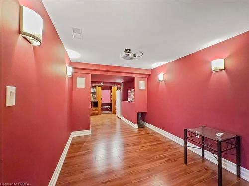 701 Upper Paradise Road, Hamilton, ON - Indoor Photo Showing Other Room