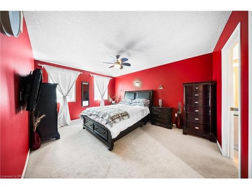 132 Blackburn Drive, Brantford, ON - Indoor Photo Showing Bedroom