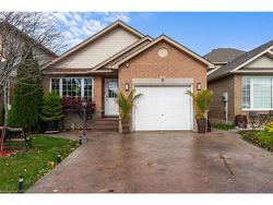 6 Bridgette Drive  Hamilton, ON L9A 5J8