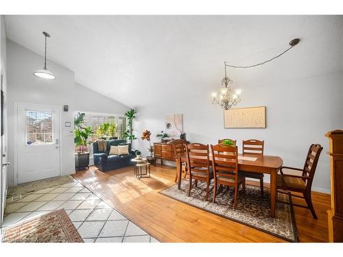 6 Bridgette Drive, Hamilton, ON - Indoor Photo Showing Dining Room