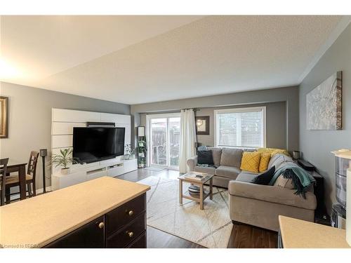 46-20 Mcconkey Crescent, Brantford, ON - Indoor Photo Showing Living Room