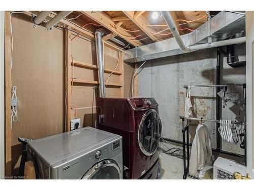 46-20 Mcconkey Crescent, Brantford, ON - Indoor Photo Showing Laundry Room