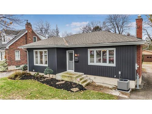 52 Charing Cross Street, Brantford, ON - Outdoor