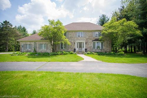 92 Highland Drive  Brantford, ON N3T 5L7