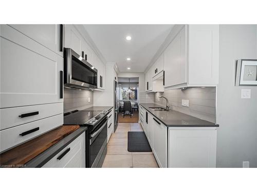 23 Freeman Crescent, Simcoe, ON - Indoor Photo Showing Kitchen With Upgraded Kitchen