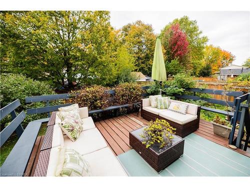 18 Old Farm Road, Brantford, ON - Outdoor