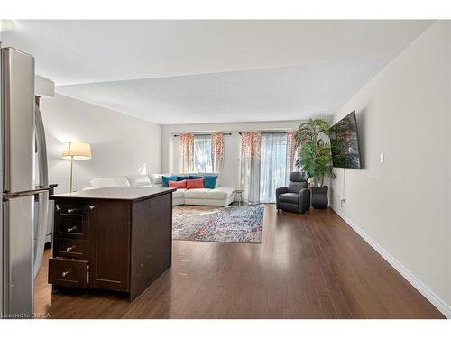 96-20 Mcconkey Crescent, Brantford, ON - Indoor