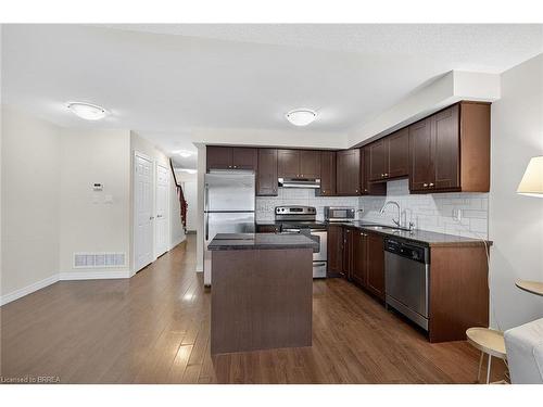 96-20 Mcconkey Crescent, Brantford, ON - Indoor Photo Showing Kitchen