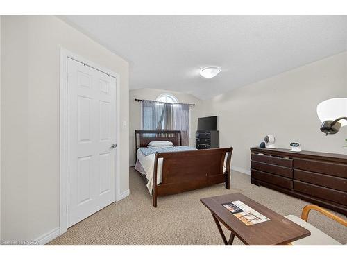 96-20 Mcconkey Crescent, Brantford, ON - Indoor Photo Showing Bedroom