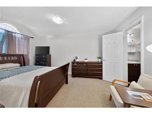 96-20 Mcconkey Crescent, Brantford, ON - Indoor Photo Showing Bedroom