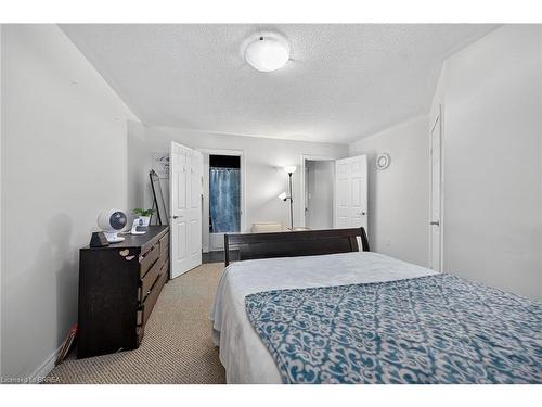 96-20 Mcconkey Crescent, Brantford, ON - Indoor Photo Showing Bedroom