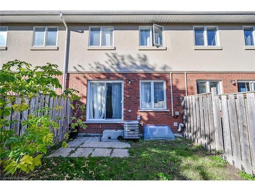 96-20 Mcconkey Crescent, Brantford, ON - Outdoor