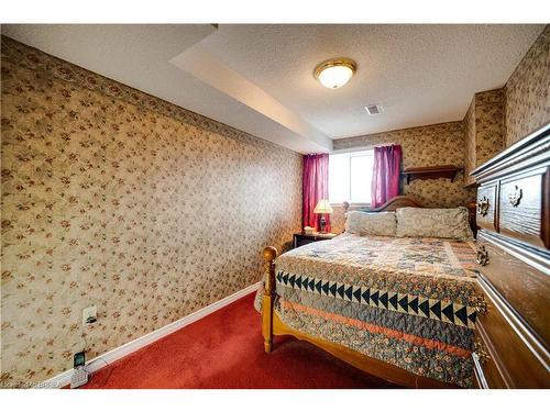 133 Burwell Street, Brantford, ON - Indoor Photo Showing Bedroom