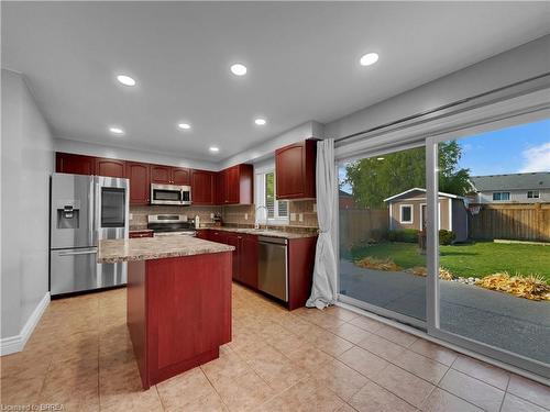 12 Shantz Avenue, Brantford, ON - Indoor Photo Showing Kitchen