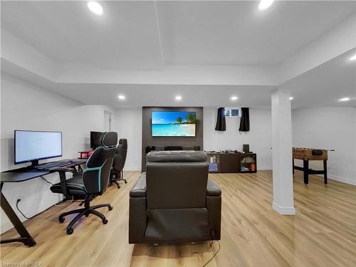 12 Shantz Avenue, Brantford, ON - Indoor Photo Showing Office