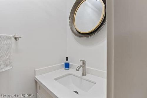 10 Stymie Boulevard, Brantford, ON - Indoor Photo Showing Bathroom
