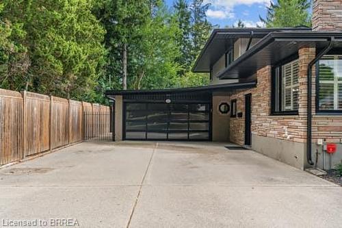 10 Stymie Boulevard, Brantford, ON - Outdoor