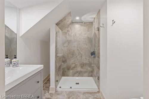 10 Stymie Boulevard, Brantford, ON - Indoor Photo Showing Bathroom