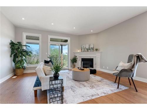 159 Craddock Boulevard, Jarvis, ON - Indoor Photo Showing Living Room With Fireplace