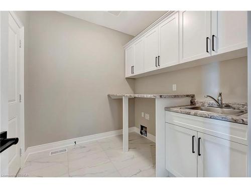 105 Craddock Boulevard, Jarvis, ON - Indoor