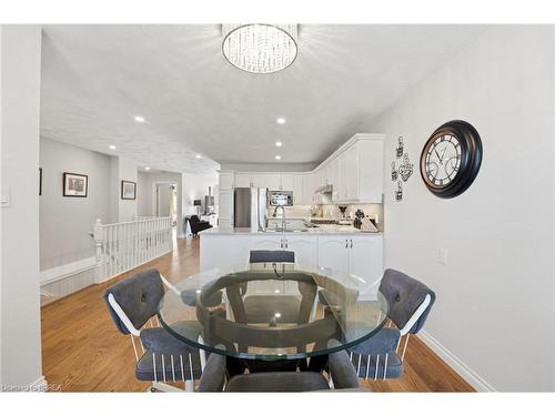 31-53 Heron'S Landing, Woodstock, ON - Indoor Photo Showing Dining Room