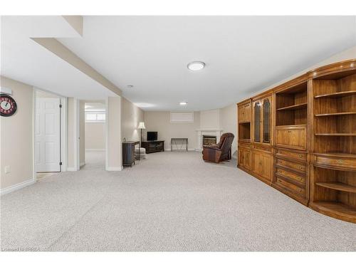 31-53 Heron'S Landing, Woodstock, ON - Indoor Photo Showing Other Room