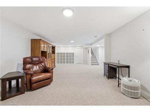 31-53 Heron'S Landing, Woodstock, ON - Indoor Photo Showing Other Room