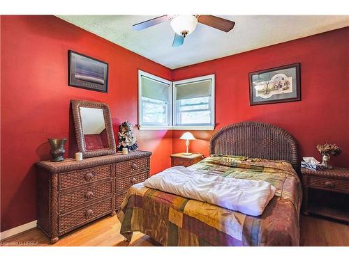 29 Albemarle Street, Brantford, ON - Indoor Photo Showing Bedroom