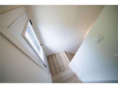 37 Rowanwood Avenue, Brantford, ON - Indoor Photo Showing Other Room
