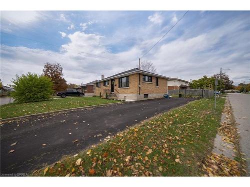 37 Rowanwood Avenue, Brantford, ON - Outdoor