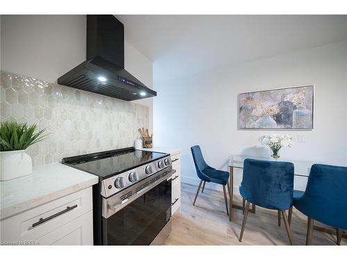 37 Rowanwood Avenue, Brantford, ON - Indoor