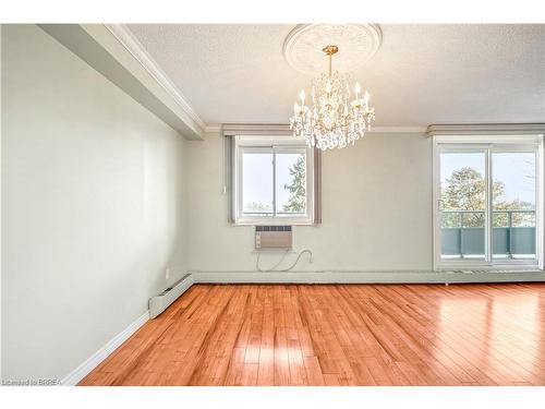 305-640 West Street, Brantford, ON - Indoor Photo Showing Other Room