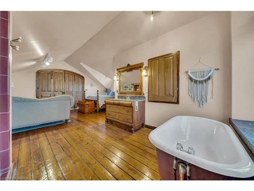 4766 Hyndman Drive, Appin, ON - Indoor Photo Showing Bathroom