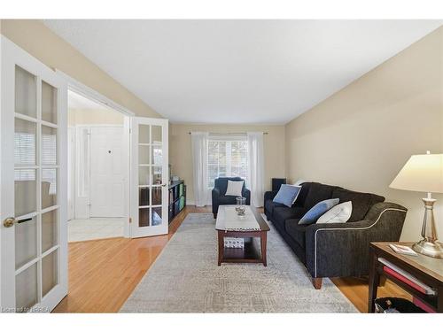 36 Black Locust Way, Brantford, ON - Indoor Photo Showing Living Room