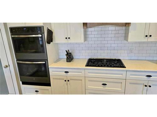 333 Poldon Drive, Norwich, ON - Indoor Photo Showing Kitchen