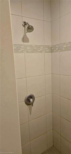 333 Poldon Drive, Norwich, ON - Indoor Photo Showing Bathroom